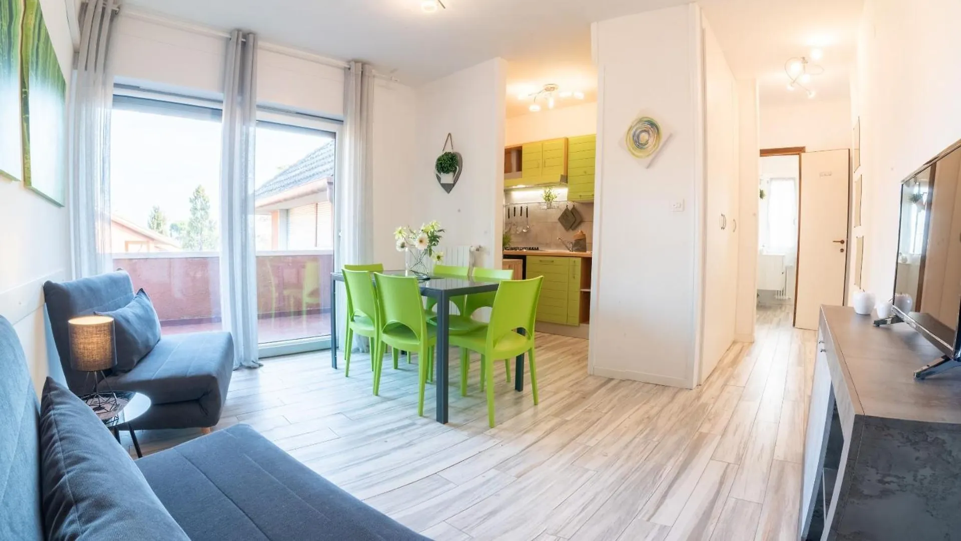 Zu - Casa Carla - Ol Apartment Peschiera del Garda 0*,  Italy